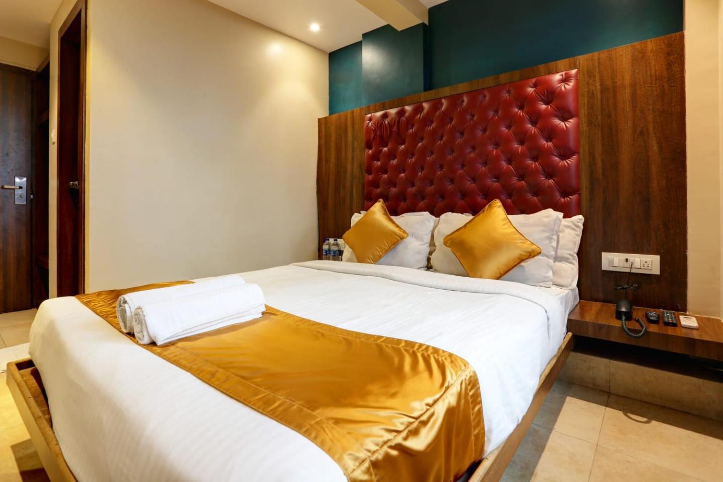 Hotel Sea Breeze Bombay Exterior foto